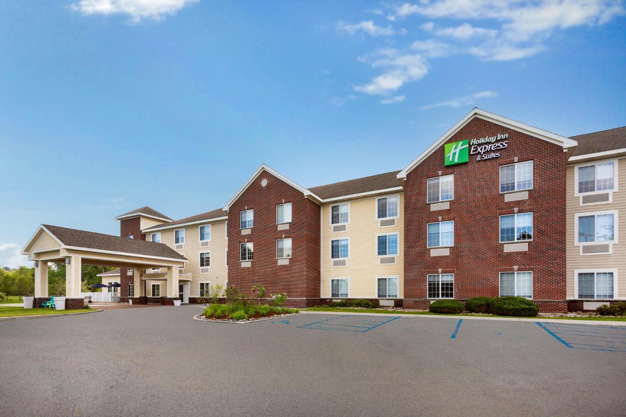 Holiday Inn Express Hotel & Suites Acme-Traverse City By Ihg Екстер'єр фото